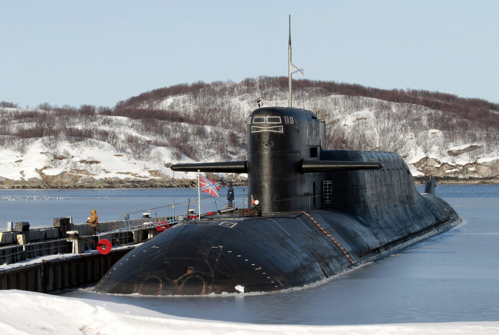 LIVSVIKTIG: En ubåt av Delta IV-klassen i en base på Kola. Ubåten har interkontinentale missiler med atomstridshoder som kan nå mål nesten hvor som helst på kloden.