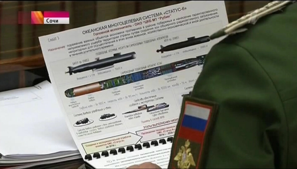 LEKKASJE: Stillbilde fra TV-sendingen til den russiske statskanalen der plansjen over masseødeleggelsesvåpenet ble kompromittert.