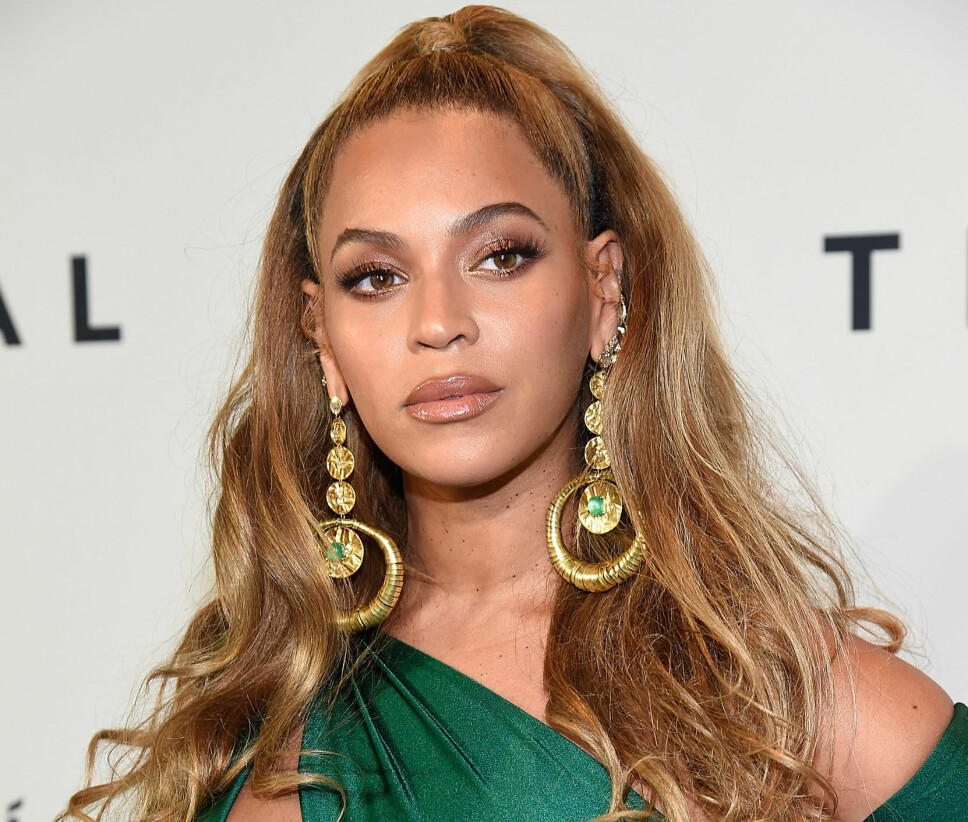 PRYDER VOGUE USA: Beyoncé er på forsiden av Vogue for fjerde gang i den amerikanske septemberutgaven. Der snakker hun også ut om å bli mor og akseptere sin naturlige kropp.