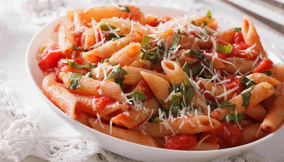 PENNE ALL'ARRABBIATA: Chili og hvitløk gir penne all'arabbiata et tydelig sting. PENNE ALL'ARRABBIATA: Chili og hvitløk gir penne all'arabbiata et tydelig sting.