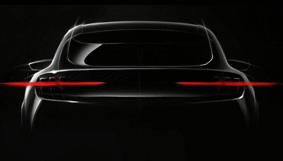 <b>ELBIL FRA FORD: </b>Ford gir oss en første smakebit på en helt ny elbil, den skal være på markedet i 2020. Legg merke til baklyktene, de er klart inspirert av de vi finner på sportsbil-legenden Mustang.