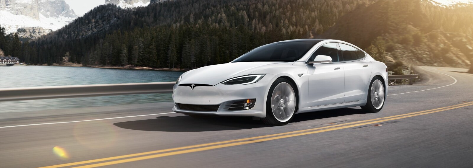 <b>INGEN KLAR VINNER: </b>Tesla har lenge vært det eneste alternativet til folk som ønsket elbil med lang rekkevidde og mye plass. I 2019 begynner det å forandre seg, men fremdeles står elbilen som fremkomstmiddel overfor seks store utfordringer.