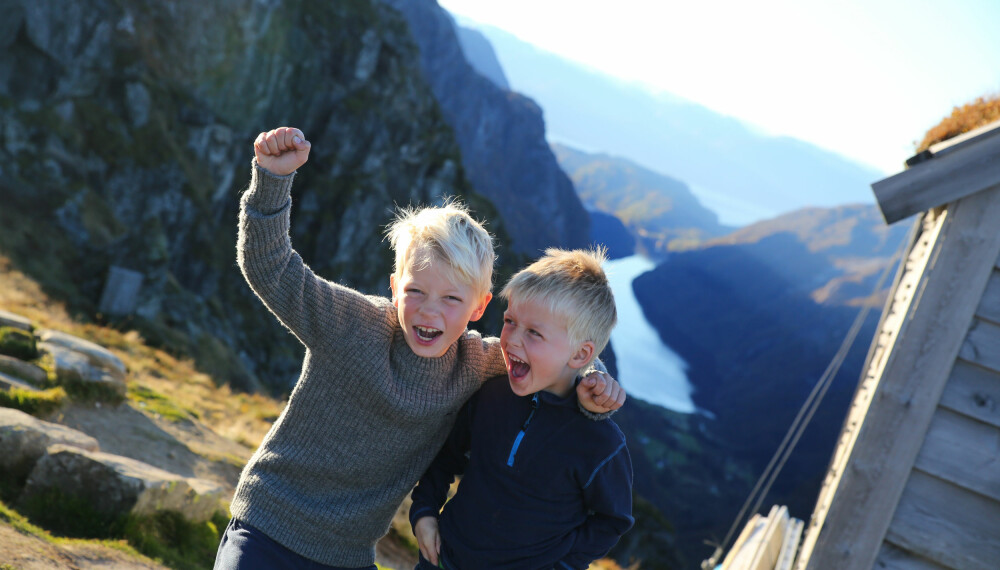 HØSTEFERIE MED BARN: Tur til Kiellandbu i Bergsdalen, oktober 2016.