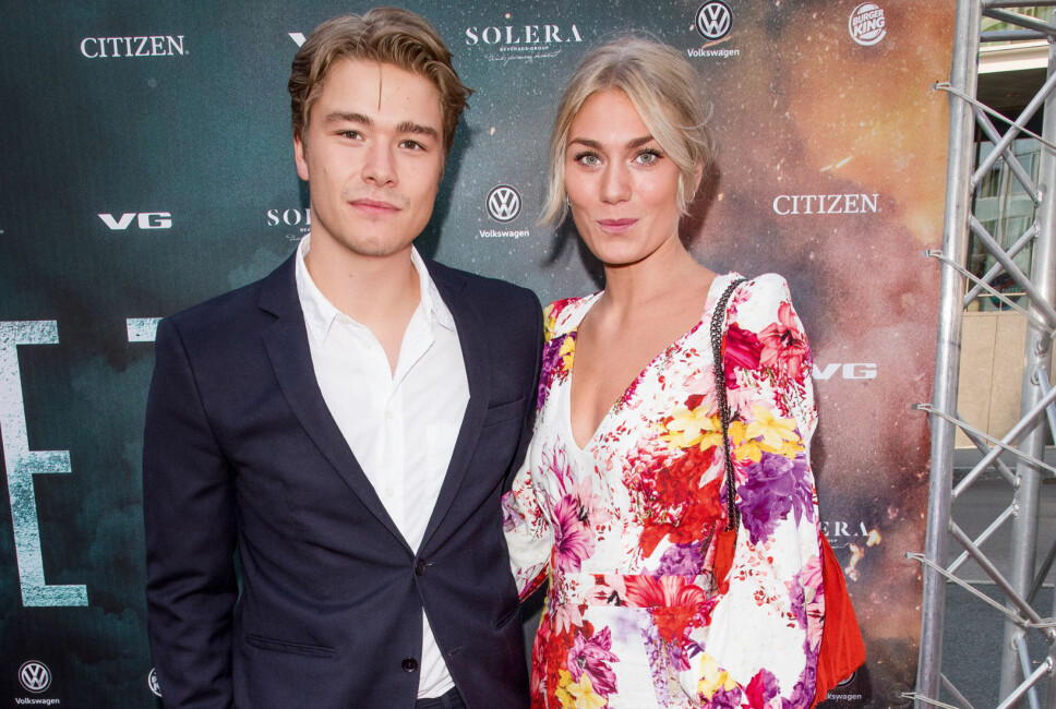 UNGE OG FLOTTE: Det er ingen tvil om at dette vakre paret er lykkelig forelsket, skuespiller Jonas Hoff Oftebro og kjæresten Olly Johanne Lid.