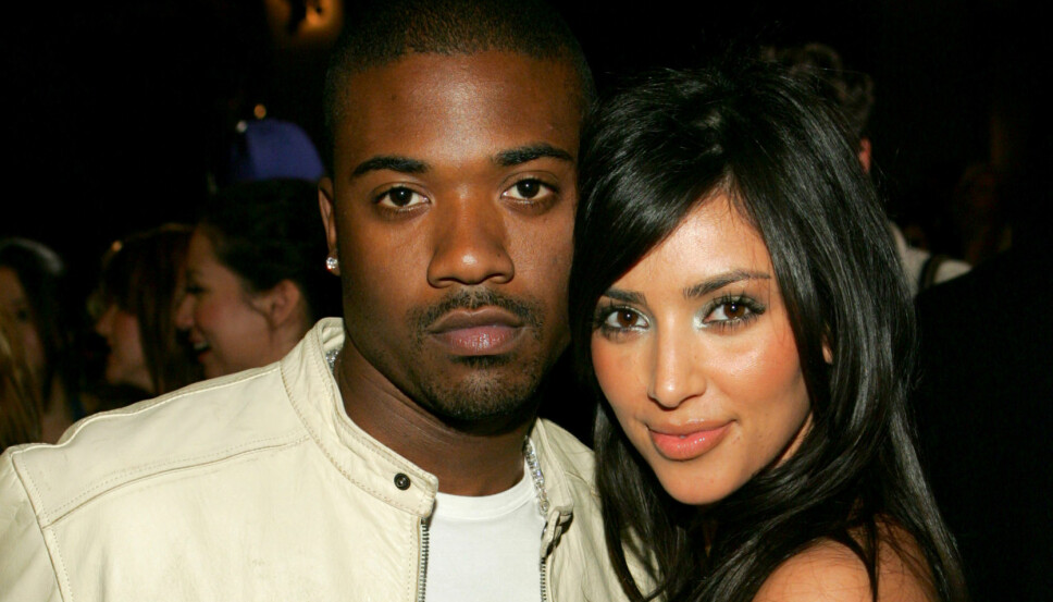 EKSKJÆRESTER: Ray J og Kim Kardashian avbildet i 2006, ett år før sexvideoen de to laget sammen ble sluppet på internett.