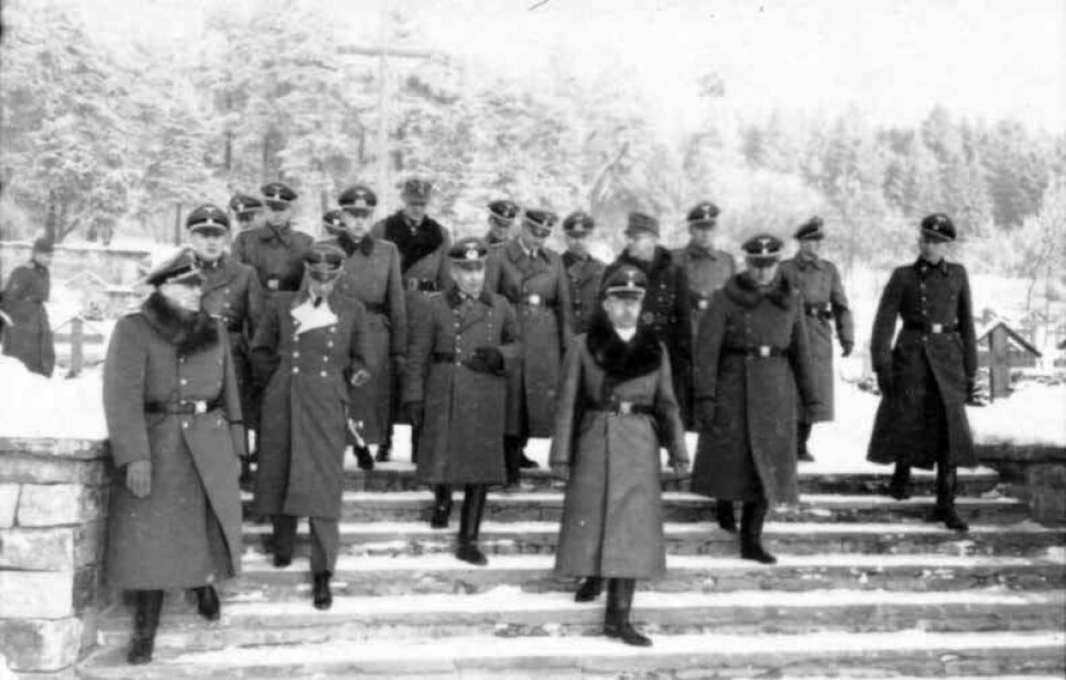 <b>STORFINT BESØK:</b> SS-sjefen Heinrich Himmler var i februar 1941 på inspeksjon i Norge og benyttet også anledningen til et besøk på Ekeberg. Helt til venstre går Rediess, Terboven og Falkenhorst.