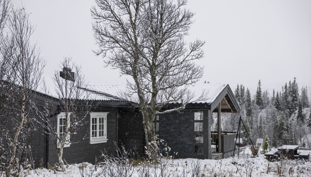 IDYLL:Når snøen faller, blir hytta en vakker vinteridyll.