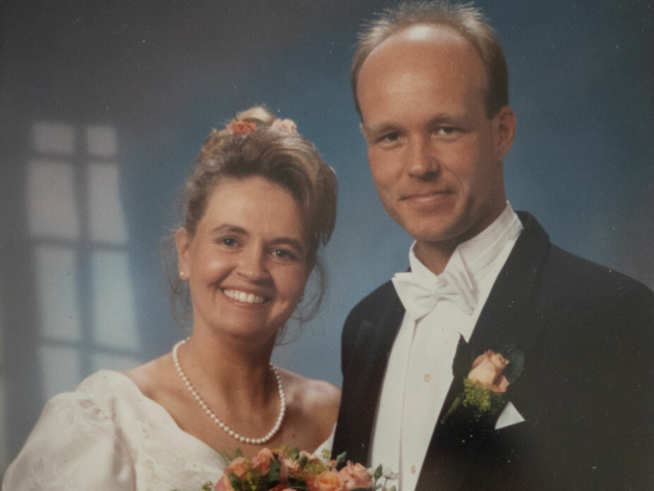 SISTE SMIL: Weines og Evas bryllupsfoto. Bare to måneder etter vielsen skal tilværelsen forvandles til et langt og uvirkelig mareritt. SISTE SMIL: Weines og Evas bryllupsfoto. Bare to måneder etter vielsen skal tilværelsen forvandles til et langt og uvirkelig mareritt.