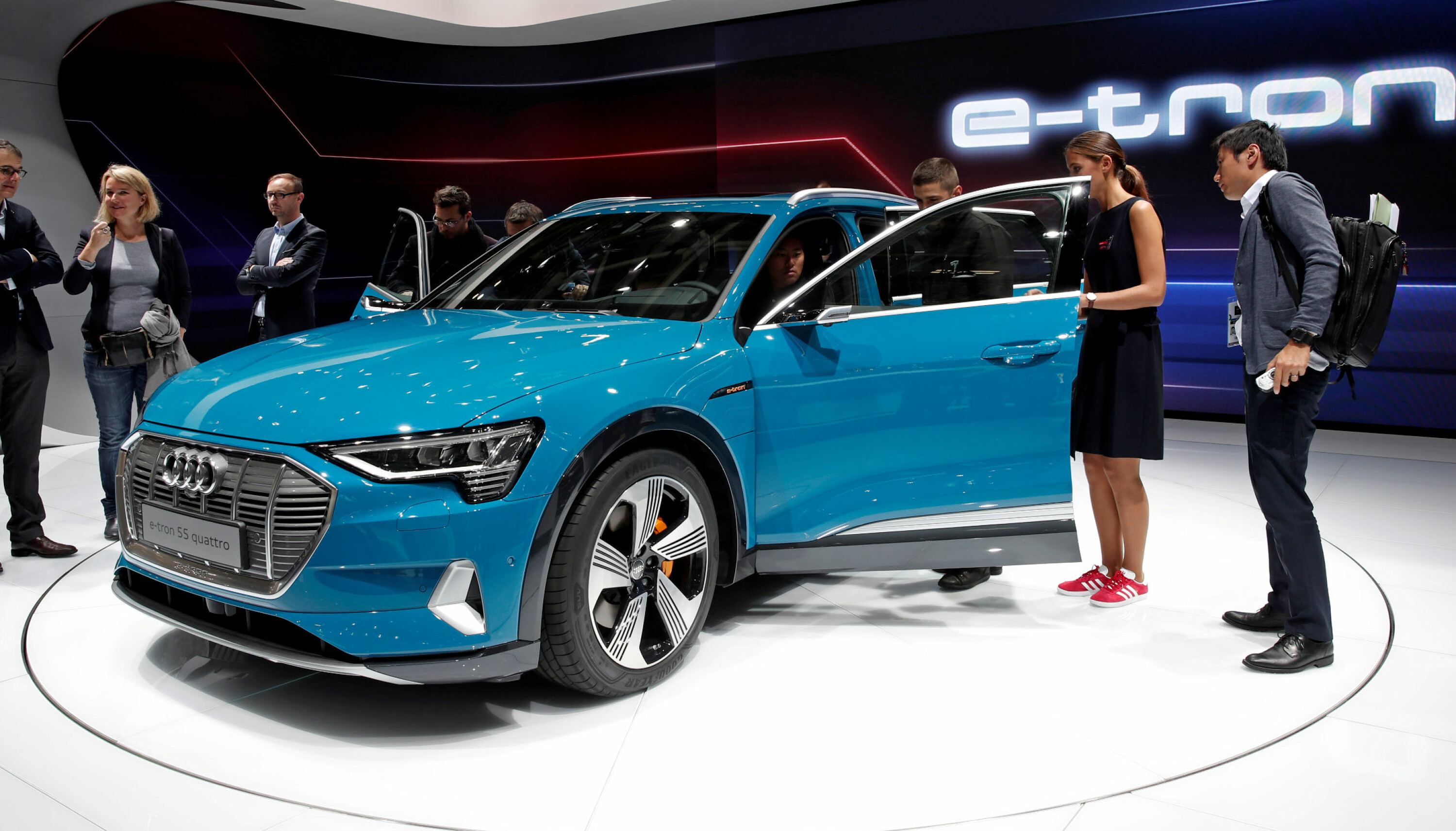 Interessen rundt Audi e-tron har vært enorm helt siden de første skissene som den over ble vist fram. Nå er det straks lansering i Norge.
