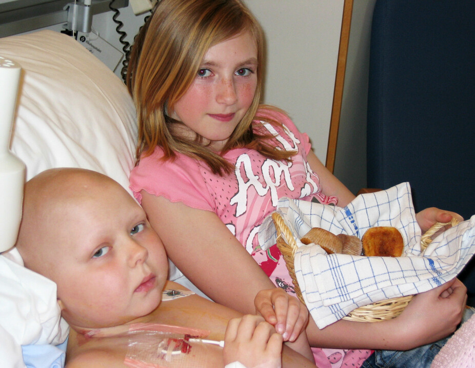 DÅRLIG MATLYST: Marita har bakt muffins til Line i håp om å få henne til å spise litt. DÅRLIG MATLYST: Marita har bakt muffins til Line i håp om å få henne til å spise litt.