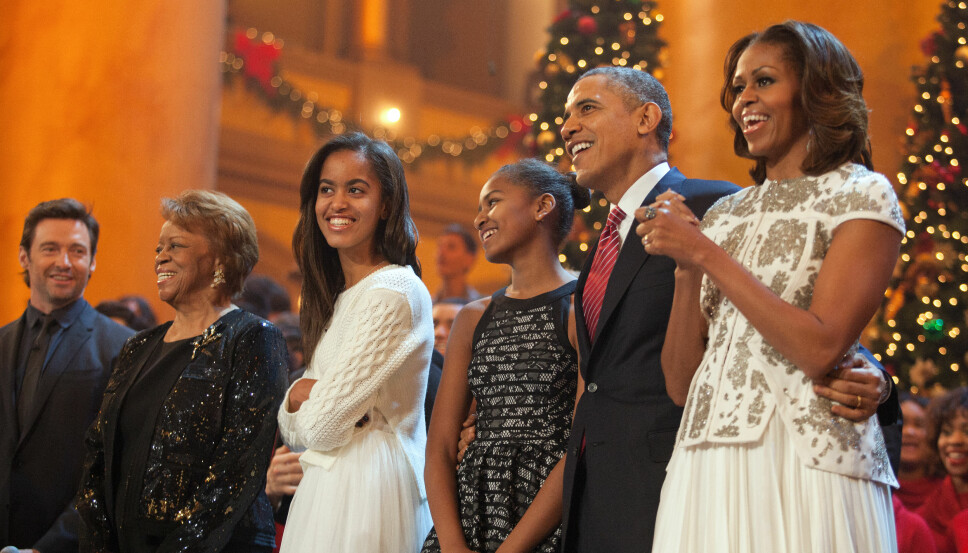HELE FAMILIEN: Barack Obama og Michelle Obama, sammen med døtrene Malia (t.v.) og Sasha Obama i 2013. Etter flere års forsøk og en spontanabort, valgte Michelle og Barack Obama å forsøke prøverørsbehandling. Begge parets døtre er unnfanget ved assistert befruktning.