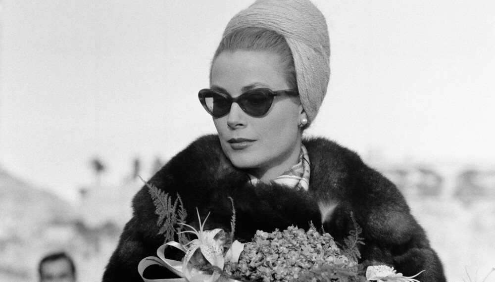 EKTEE DIVA: Fyrstinne og skuespiller Grace Kelly med et av sine utallige par svarte solbriller.