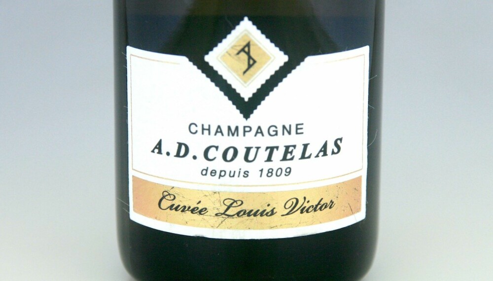 TIL LUTEFISK: A. D. Coutelas Louis Victor Fût de Chéne Brut. TIL LUTEFISK: A. D. Coutelas Louis Victor Fût de Chéne Brut.