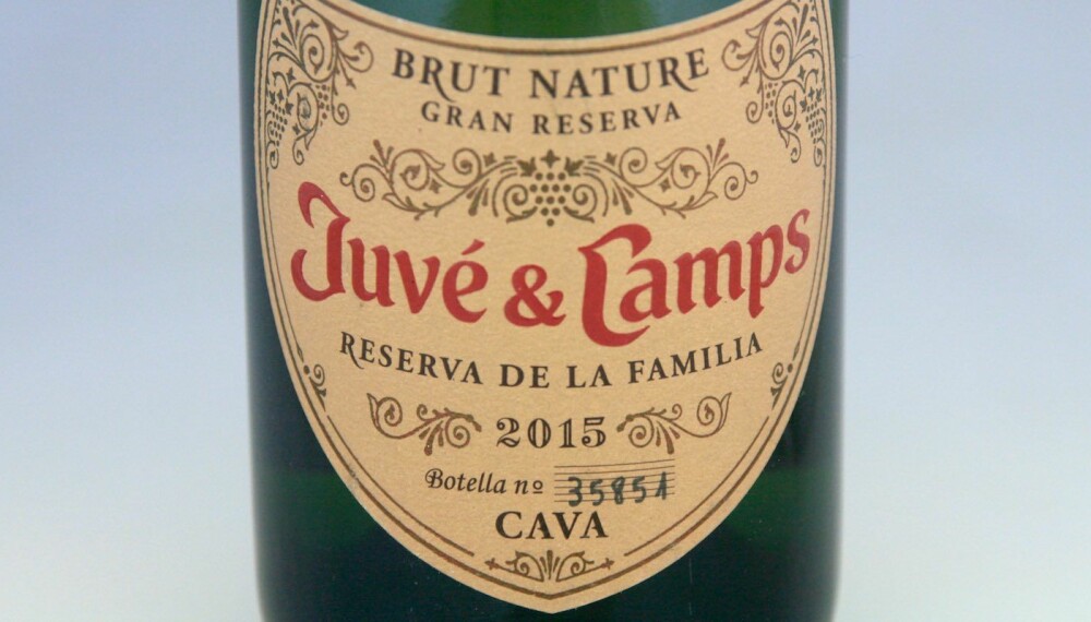 GODT KJØP: Juvé y Camps Reserva de la Familia Gran Reserva Brut Nature 2015.