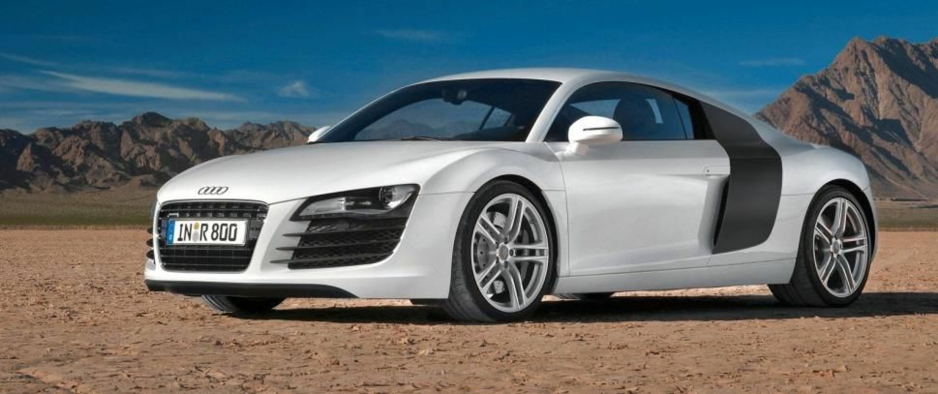 LEKKER: Ta en titt på bildet. Ville ikke en slik bil gjort seg utenfor huset ditt?