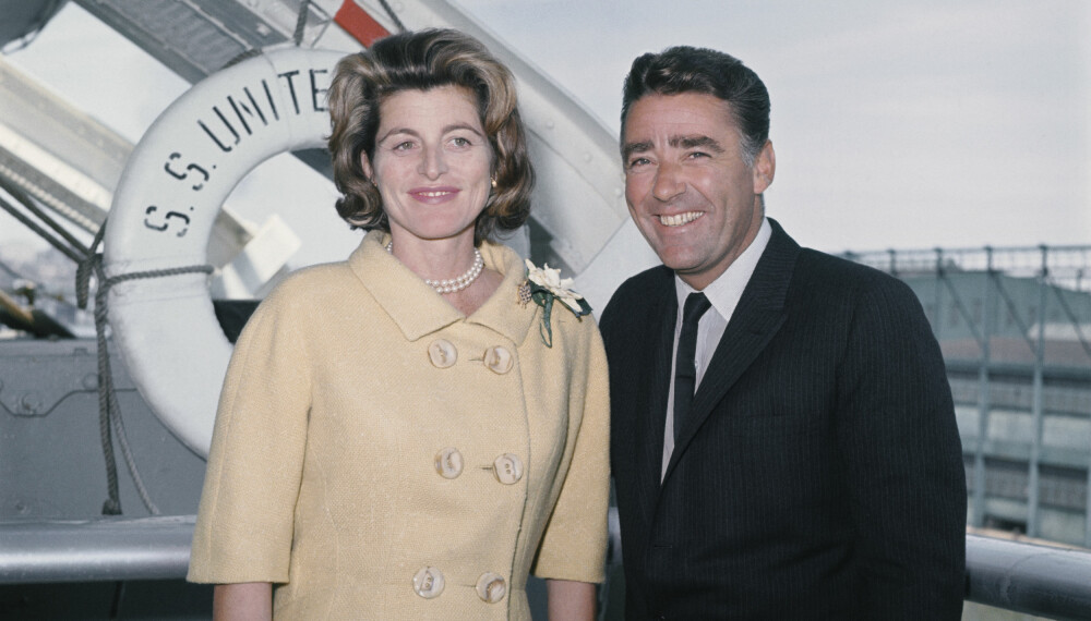 Peter Lawford, presidentens svigerfar, her fotografert sammen med kona Patricia Kennedy har blitt beskyldt for å ha hatt en finger med i spillet.