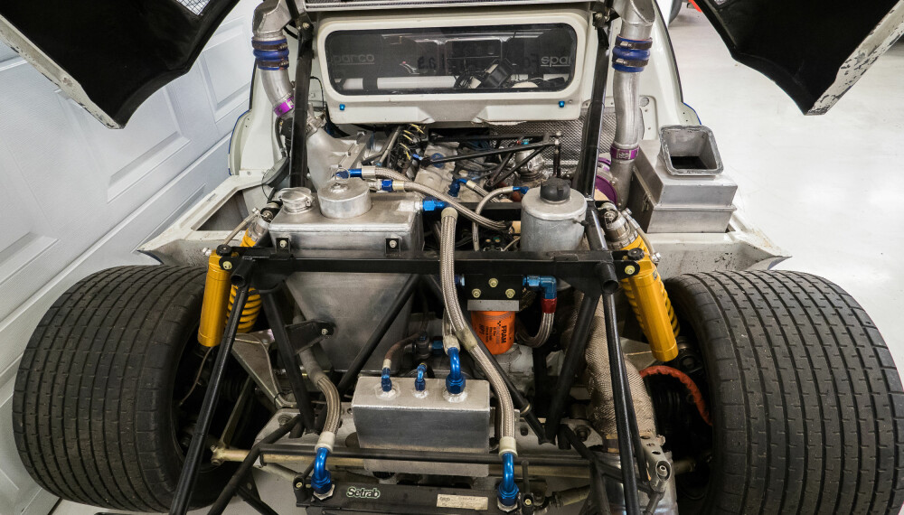 <b>MIDTPLASSERT</b>: Motoren i RS200 er plassert bak ryggen til cockpiten, og bidrar til en perfekt balanse.