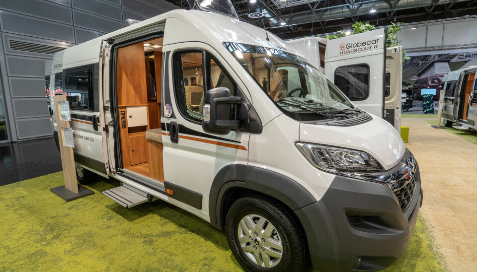 NYHET: Roadstar/Globestar 640SG med en noe uvanlig kjøkken/toalett-løsning.