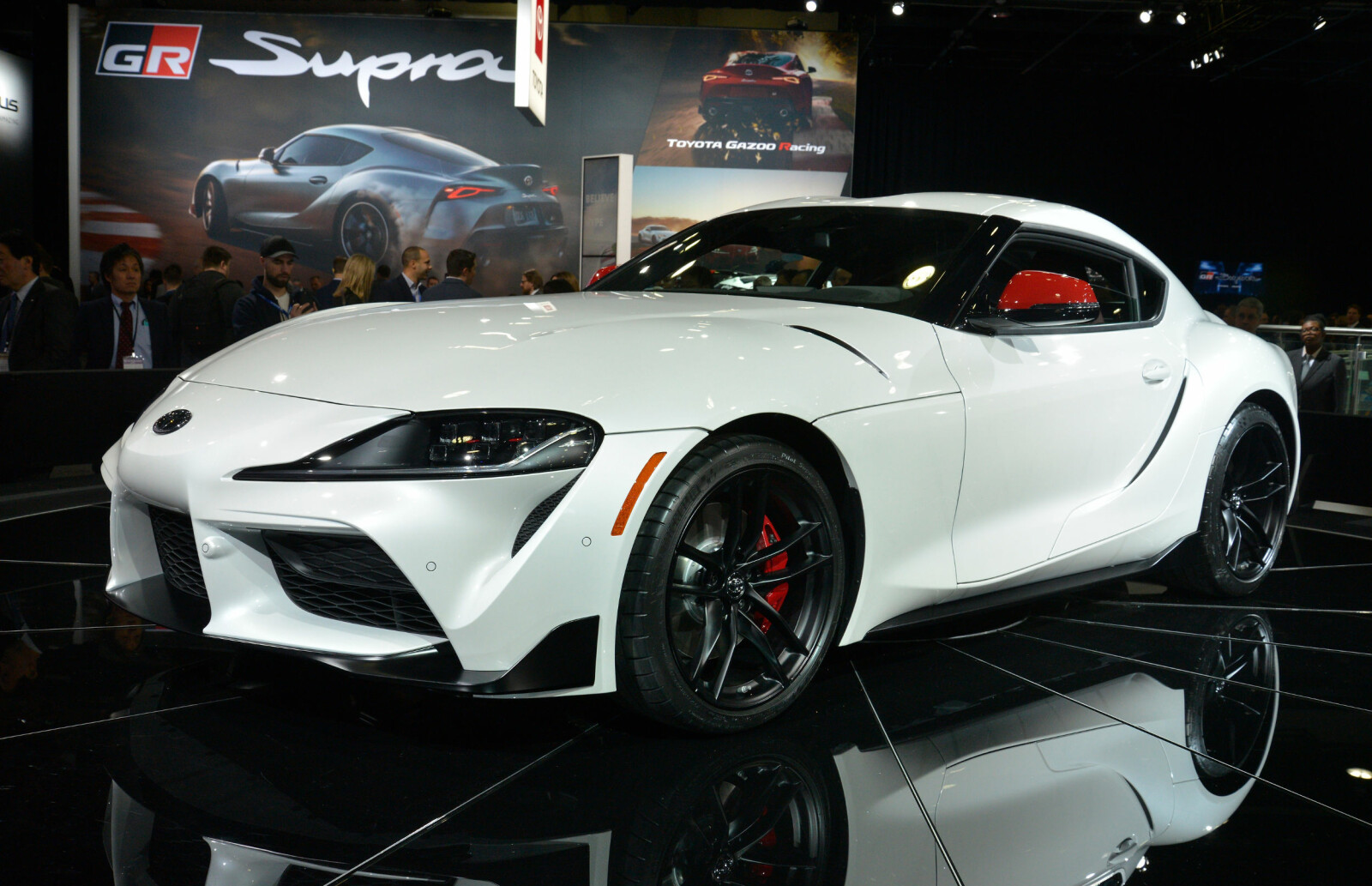 PREMIERE: Supra hadde verdenspremiere på bilutstillingen i Detroit 14. januar.