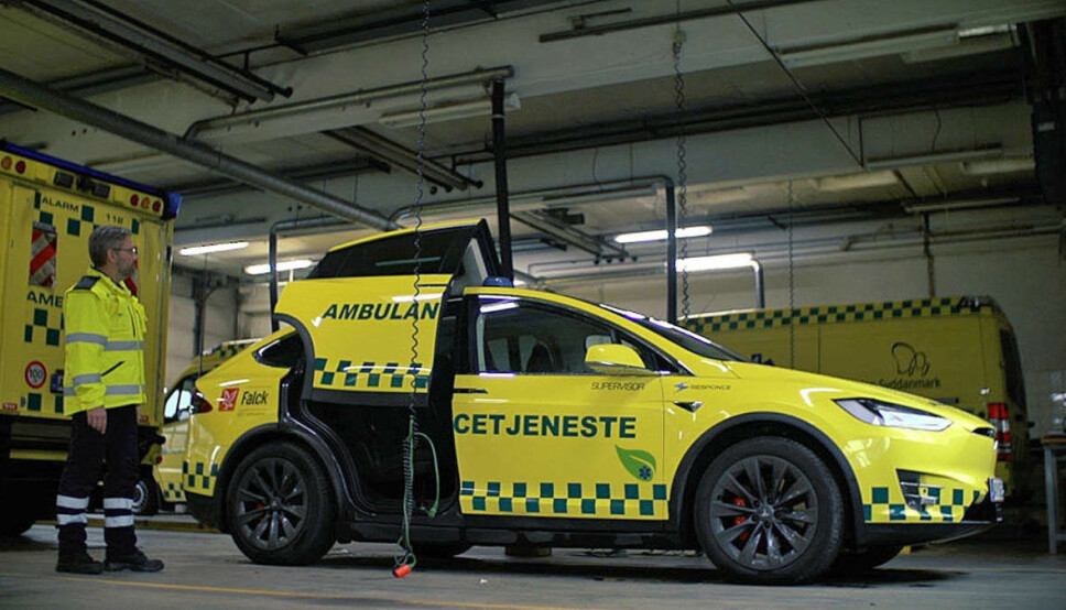 <b>TESLA X SOM AMBULANSE:</b> Falck i Danmark er i full gang med å utvikle en elektrisk ambulanse.