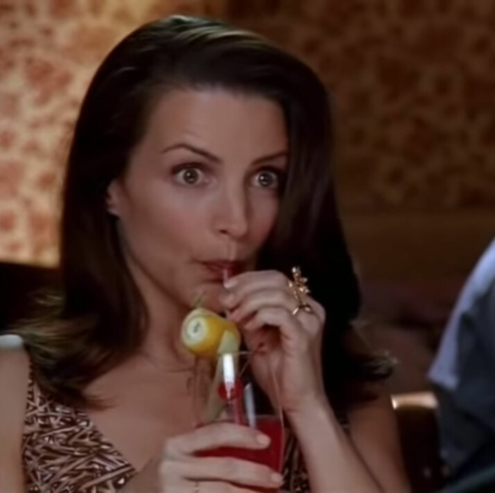 DÅRLIG DATE: Charlotte fra «Sex and the City» har vært i akkurat samme situasjon som alle oss i Side2 - på en katastrofalt dårlig date, der hun måtte ty til en nødløsning.