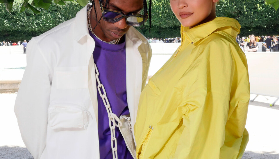 Kylie Jenner kaller Travis Scott for «mannen sin» - og får bryllupsspekulasjonene til å blusse opp