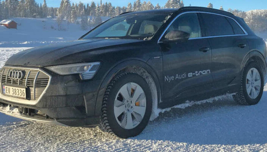 TAPET GÅR NED? Går kuldetapet ned på nyere elbiler? Vi har testet Audi e-tron på norske vinterveier.