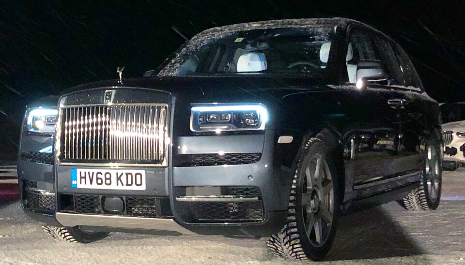 VERDENS DYRESTE SUV: Vi har prøvekjørt verdens dyreste SUV, RollsRoyce Cullinan.