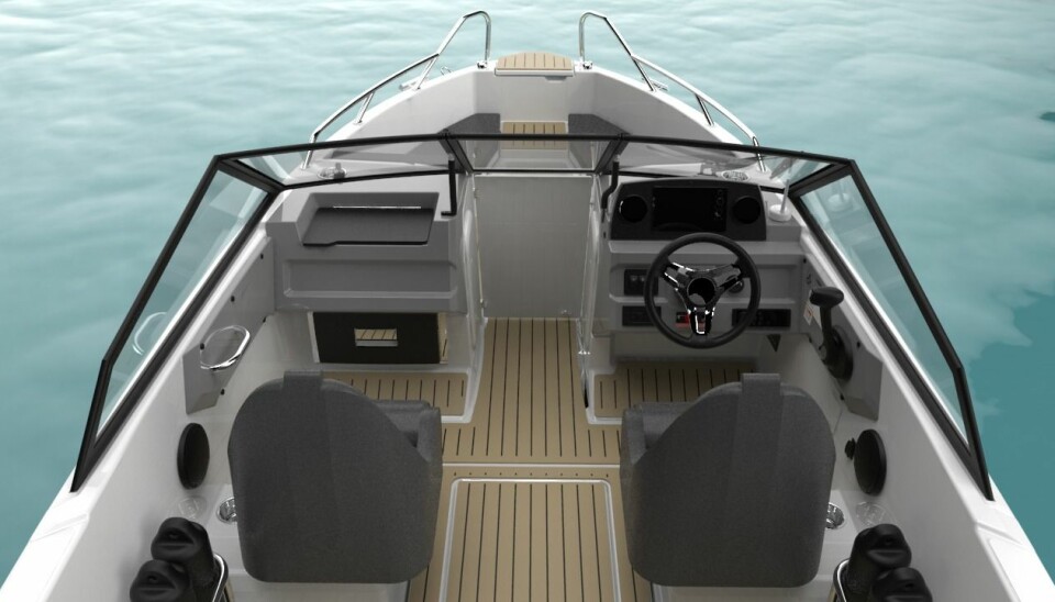 PREMIUM-PAKKE: I den best utstyrte Uttern T53 får du blant annet kartplotter og stereo med Bluetooth og DAB.