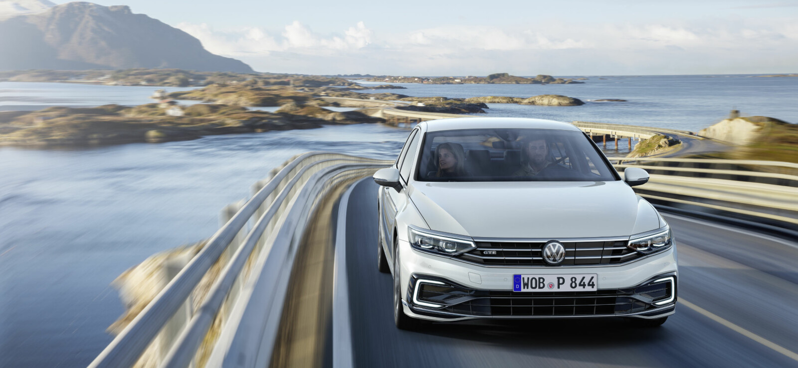 <b>LENGER REKKEVIDDE:</b> Volkswagen Passat GTE får lengre elektrisk rekkevidde og et teknologisk løft.