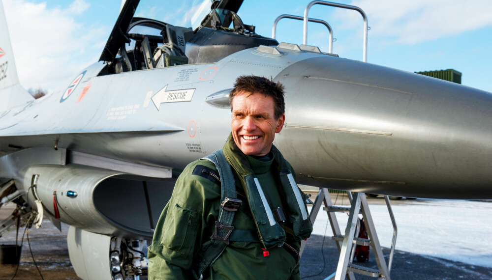 <b>ERFAREN:</b> Ingen andre norske 50-åringer flyr fortsatt jagerfly. Han håper å bli verdens eldste F-16 pilot innen han gir seg.