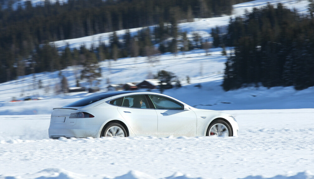 <b>VINTEREGENSKAPER:</b> Mange har behov for å vite at elbilen takler tøff norsk vinter.