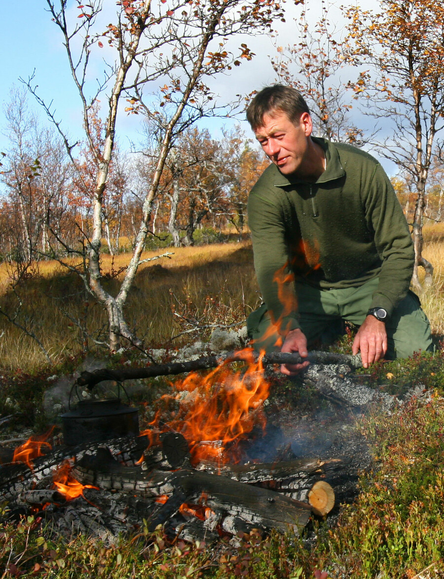 BÅLEKSPERT Jo Gunnar Ellevold, tidligere sjef for Forsvarets vinterskole på Elverum