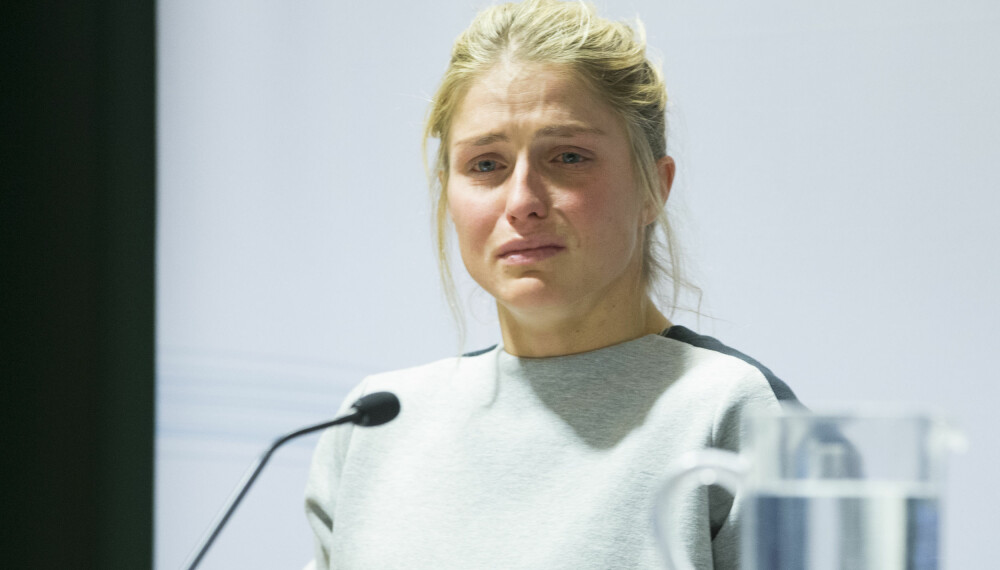 GRÅTKVALT: 13. oktober 2016 holdt Therese
Johaug sin vanskeligste pressekonferanse noensinne. Langrennsstjernen gråt og slo i bordet da hun fortalte om dopingfunnet som ble gjort da hun var på et treningsopphold i Italia to måneder tidligere.