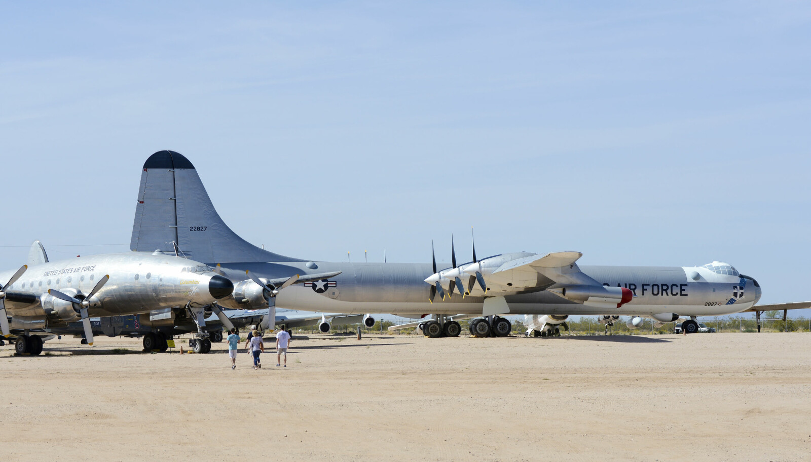 <b>GIGANT:</b> Bare noen få eksemplarer av megabombeflyet B-36 er bevart. Ett av dem befinner seg på Pima Air Museum i Arizona. FOTO:HÅKON BONAFEDE