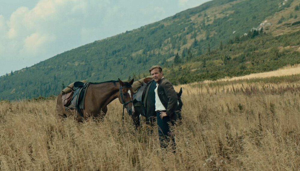 Tobias Santelmann i rollen som Tronds far i «Ut og stjæle hester».