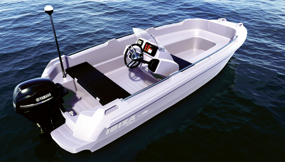 <b>OPPSTART:</b> Den nye Ibiza 450 skal være en hyggelig nybegynnerbåt eller enkel landstedsbåt.