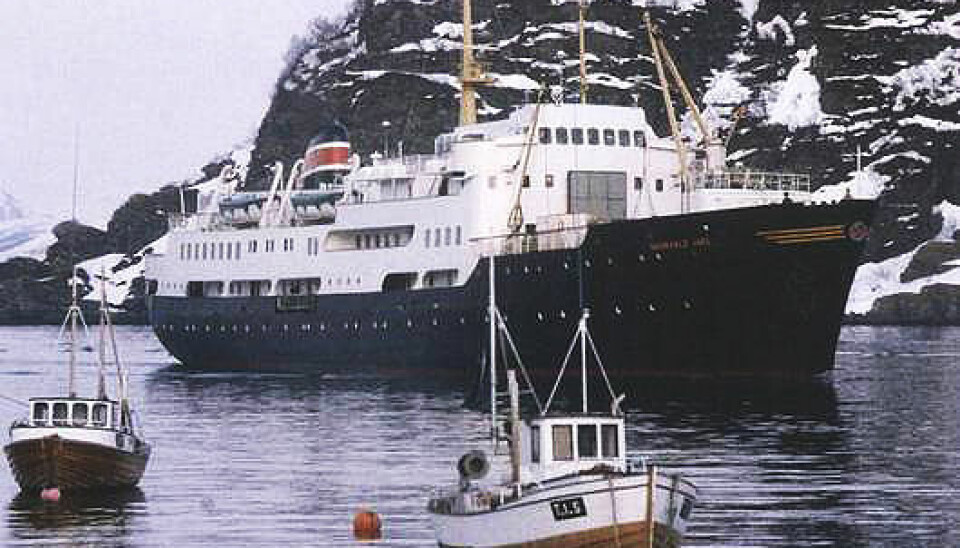 POLFERD: Hurtigruta Ragnvald Jarl fraktet Per Simonsen på hans ekspedisjon til polet i Hammerfest. Simonsen kom hjem igjen med uforrettet sak. Foto: Hurtigrutemuseet.