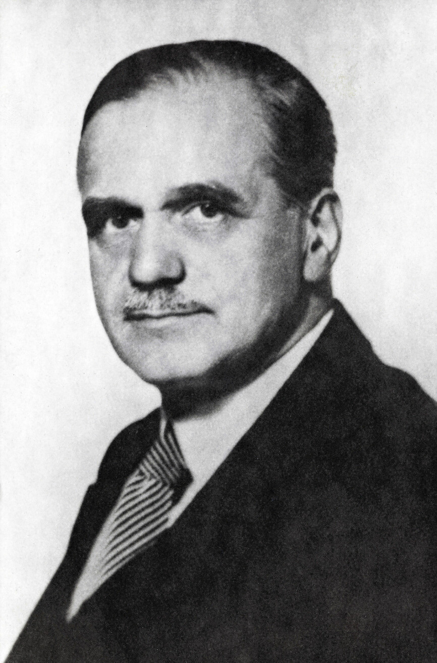 STYREFORMANNEN: Alf Larsen Whist ble en mektig styreformann i Vinmonopolet, og brukte denne posisjonen for alt det var verdt for å smøre Quisling og de tyske okkupantene.