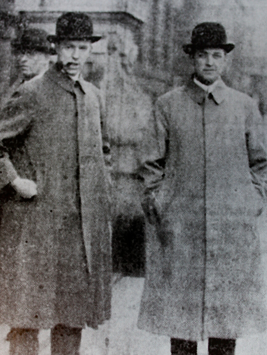 VIN-IMPORTØRENE: Brødrene Roald (til v.) og Sven Dysthe var inngiftet i Whists familie, med henholdsvis niese og datter - men røk uklar med svigerfar.