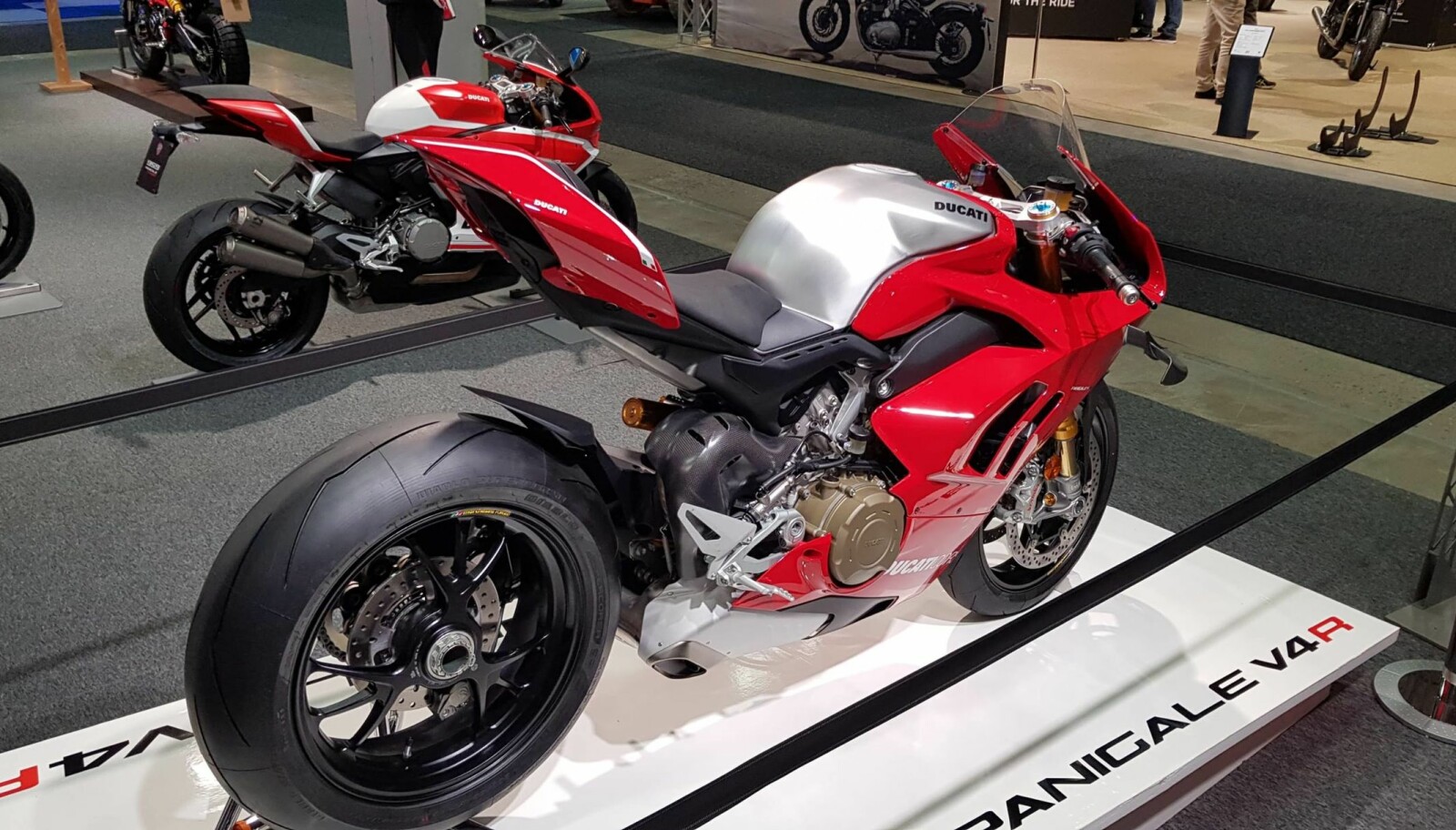 <b>MC-MESSA:</b> Ducati Panigale V4 R på standen til Eker Performance på MC-messa.