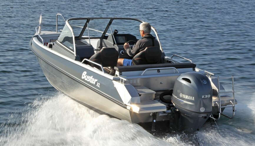 LUN: Med to konsoller og dør i mellom er Buster XL en komfortabel modell.