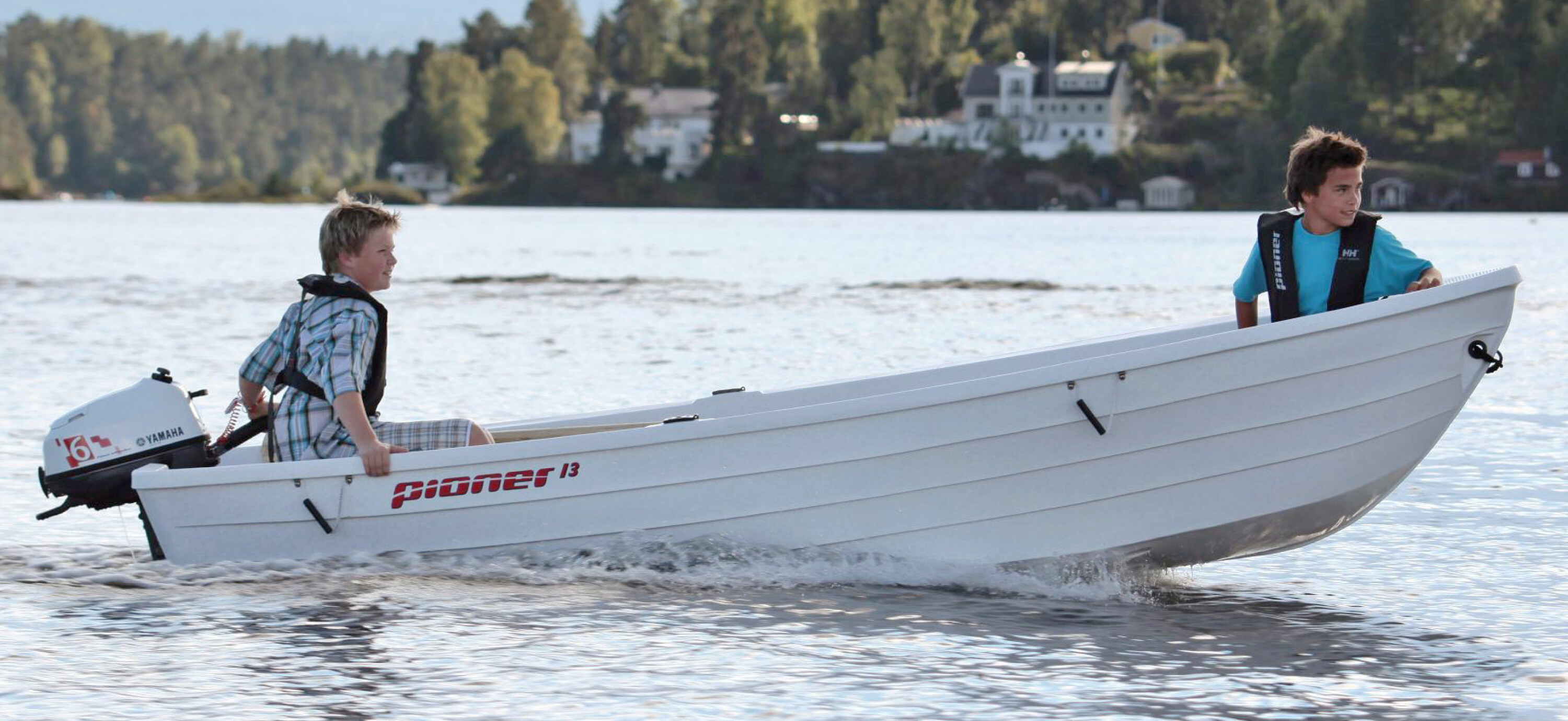 BÅTGLEDEN BEGYNNER HER: En enkel landstedsbåt med liten motor er et fint sted å starte.