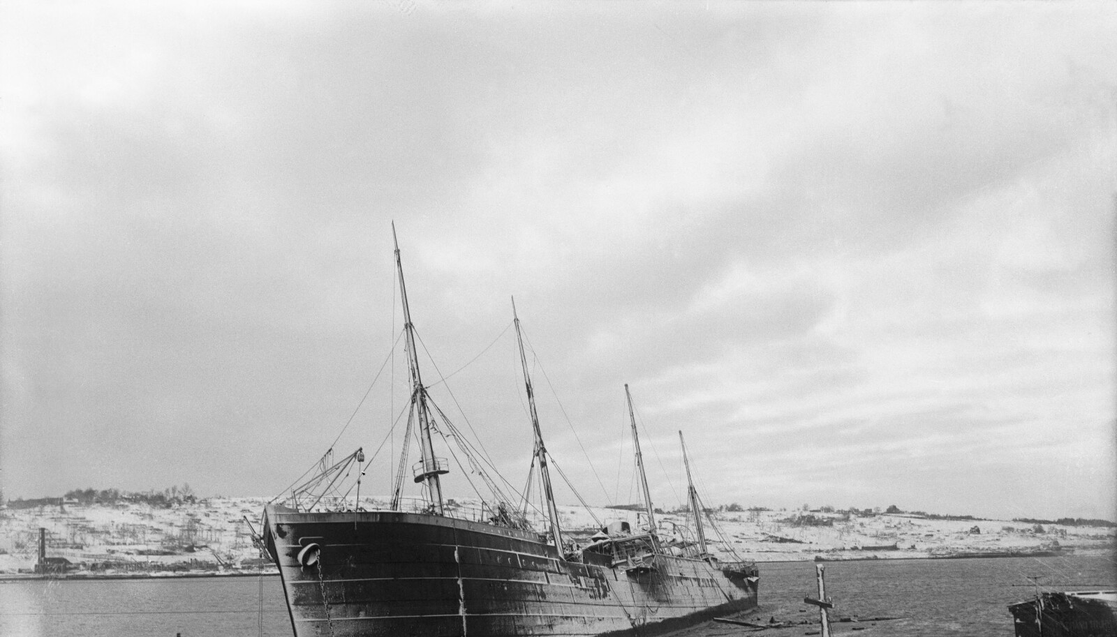 <b>REPARERT:</b> Ironisk nok slapp «Imo» nesten uskadet unna eksplosjonen og den senere tsunamien. Skipet ble senere reparert og ble i 1919 satt i drift igjen som støtteskip for hvalfangere under navnet «Guvernøren».