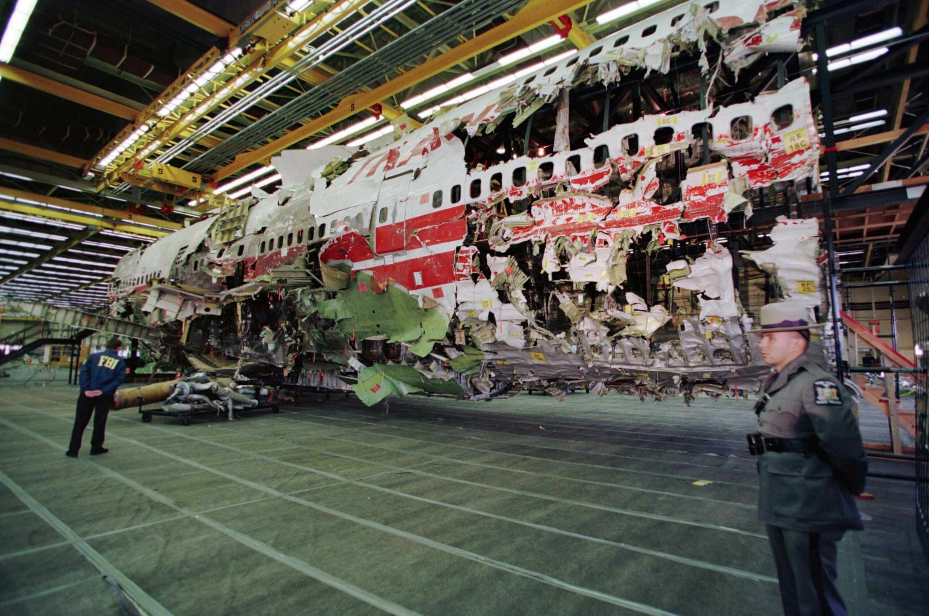 INGEN BOMBE: I 1997 opplyste FBI at det ikke var grunn til å tro at TWA Flight 800 gikk ned som følge av missieltreff eller en bombe om bord.