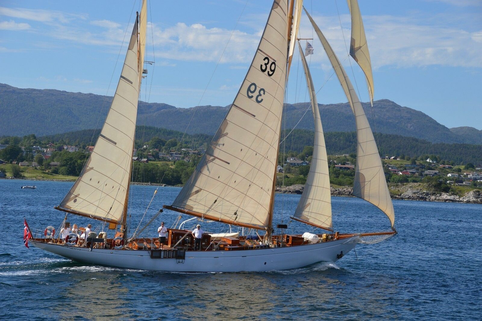 <b>I NORGE:</b> Den klassiske seilyachten Eileen II har fascinerende historikk og vært i norske farvann siden 1993. 