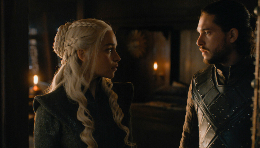 POPULÆR SERIE: Daenerys Targaryen og Jon Snow, spilt av Emilia Clarke og Kit Harington, i den populære HBO-serien «Game of Thrones».