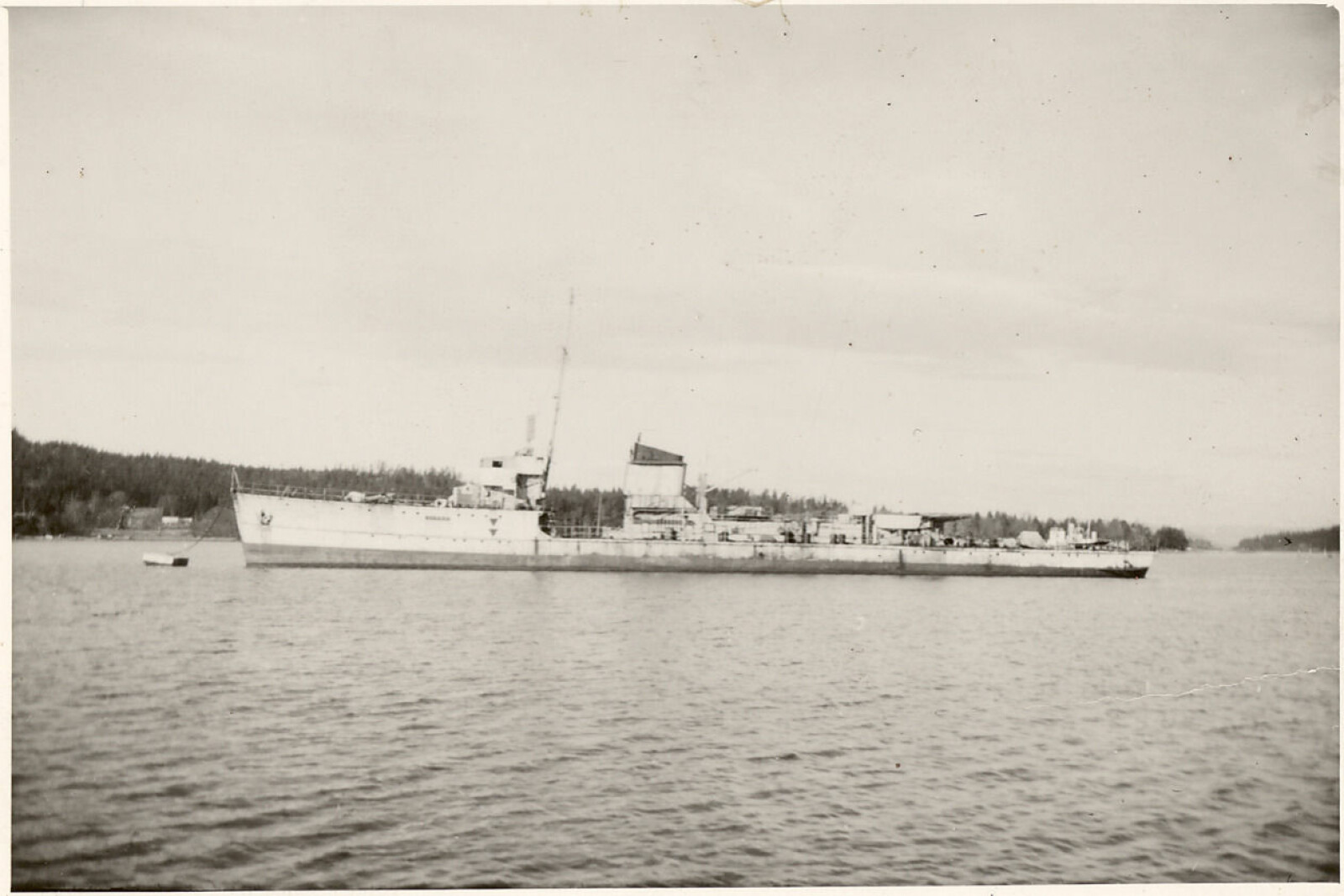 <b>ENSLIG ESKORTE:</b> «Löwe» fulgte «Wilhelm Gustloff»s dødsferd. «Löwe» ble gjen­funnet i Flensburg i mai 1945 og returnert til Den Kongelige Norske Marine. Bildet skal være tatt like etter tilbake­komsten til Norge. 