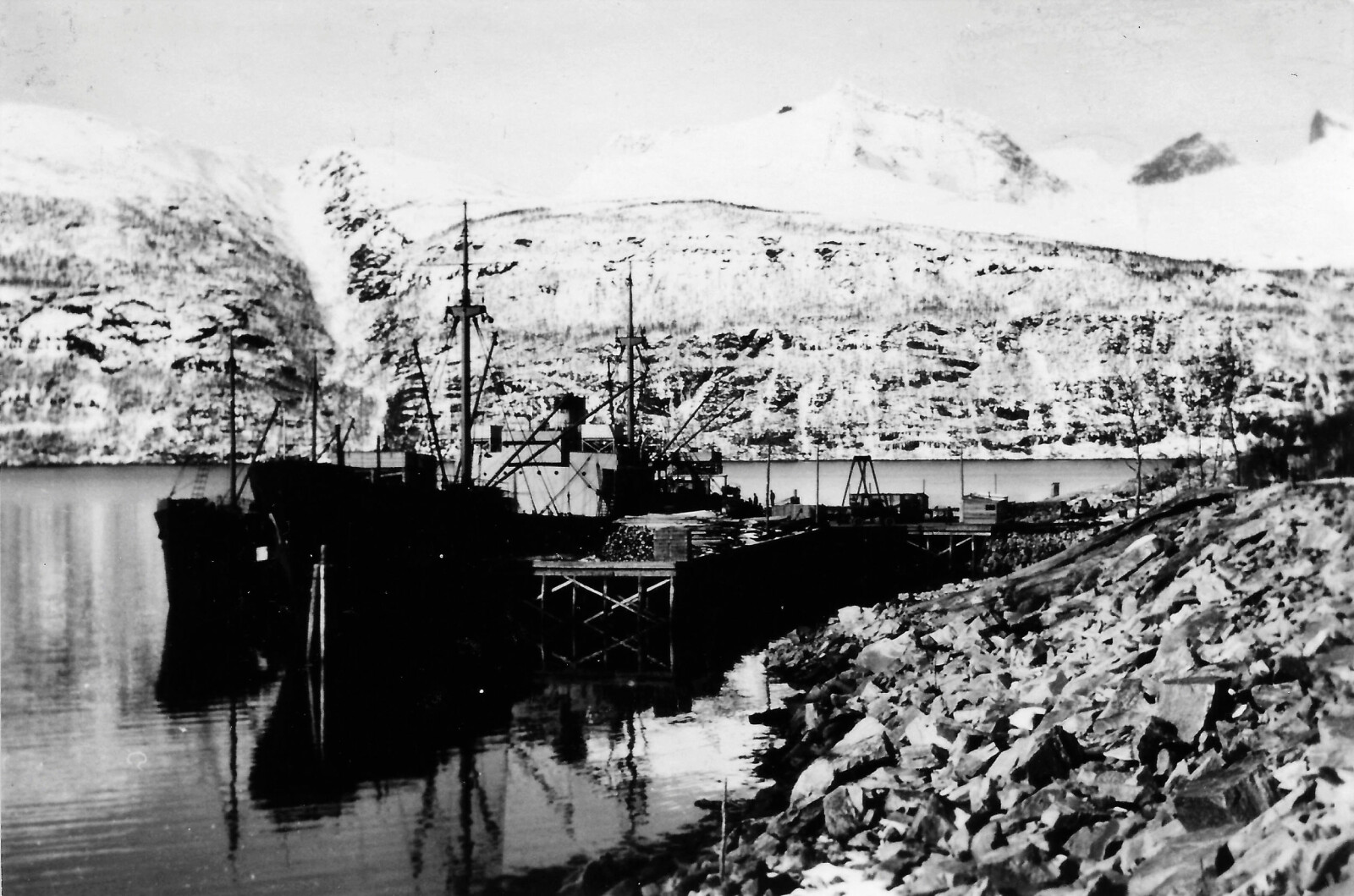 <b>DAGEN FØR:</b> Ved Tømmernes ble 948 krigsfanger fraktet om bord i "Rigel". Dagen etterpå skjedde katastrofen.