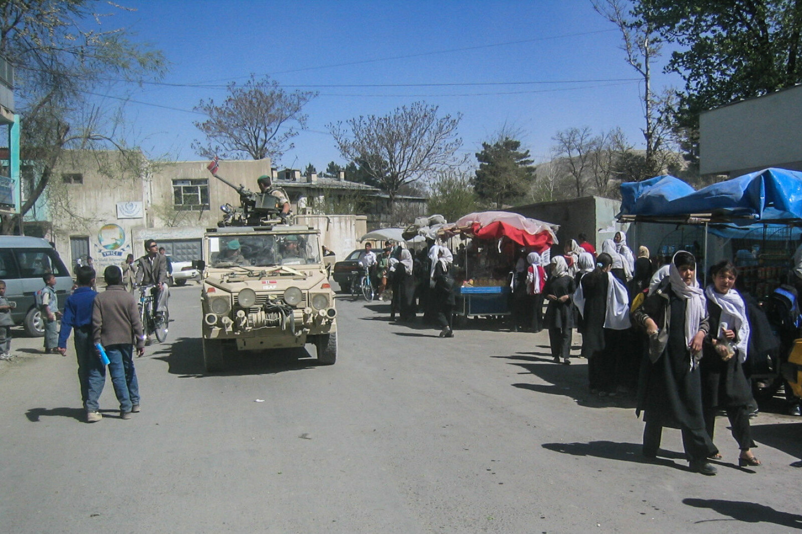 <strong>Kabul</strong>. Patruljering med MB Multi i Kabul. Foto: Tmbn